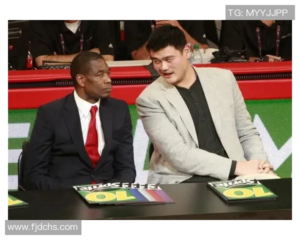 姚明与穆托姆博的职业生涯对比分析及其在NBA历史上的影响