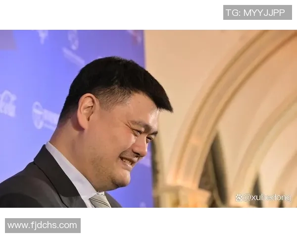 姚明从少年到成年的容貌变化与时代印记的深刻影响分析 姚明从少年到成年的容貌变化与时代印记的深刻影响分析