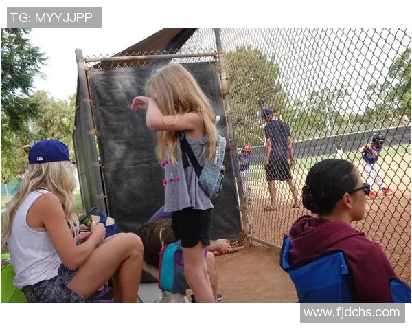 足球明星高明的妻子揭秘她背后的故事与生活点滴 足球明星高明的妻子揭秘她背后的故事与生活点滴